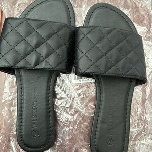 Wild Diva Quilted Black Slide Sandals